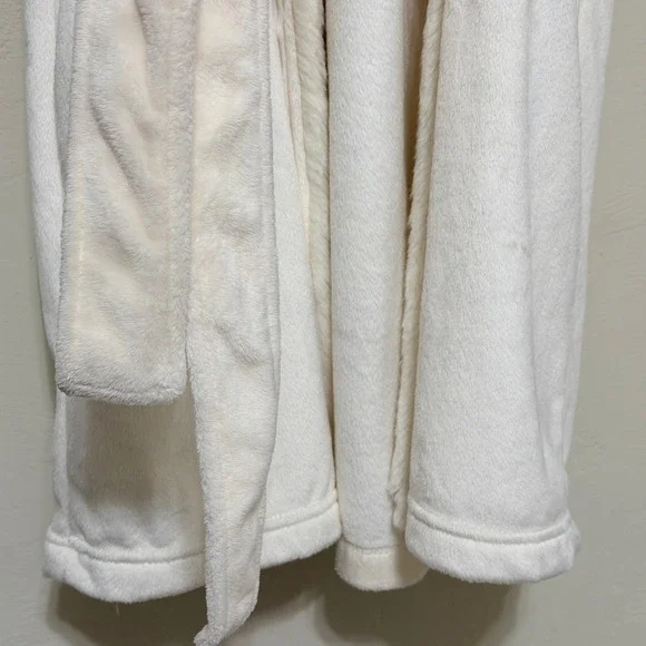 Pottery Barn Bath Robe Womens Large Ivory Cream Faux Fur Luxurious Soft Lounge